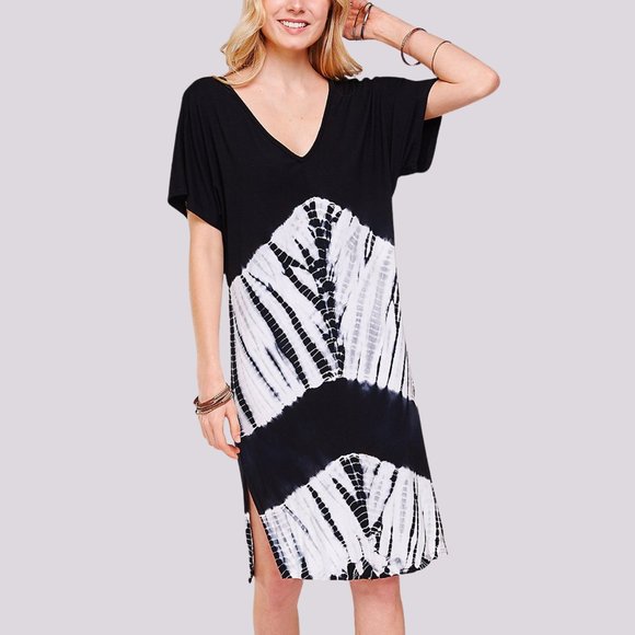 Urban X Dresses & Skirts - Urban X Black & White Tie-Dye Shift Dress